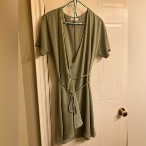 Aritzia Babaton Wallace Wrap Dress - Size Small